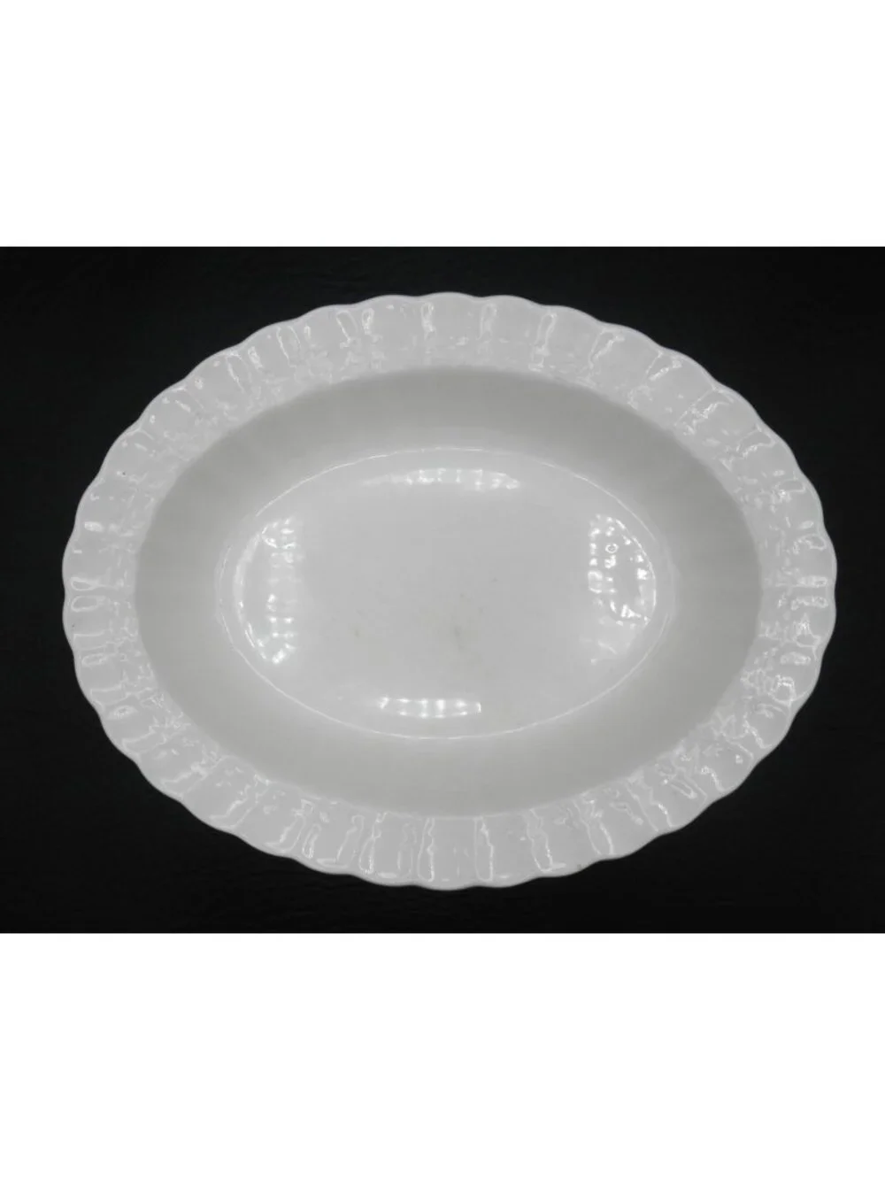 Spode Chelsea Wicker 10 IN Oblong Vegetable Bowl Pattern Code: SP CHWI - FLAW